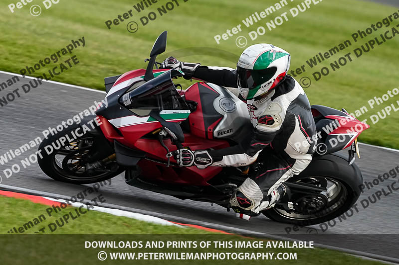 anglesey;brands hatch;cadwell park;croft;donington park;enduro digital images;event digital images;eventdigitalimages;mallory;no limits;oulton park;peter wileman photography;racing digital images;silverstone;snetterton;trackday digital images;trackday photos;vmcc banbury run;welsh 2 day enduro